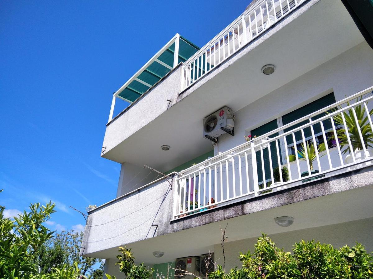 Apartments With A Parking Space Kastel Stafilic, Kastela - 20694 エクステリア 写真