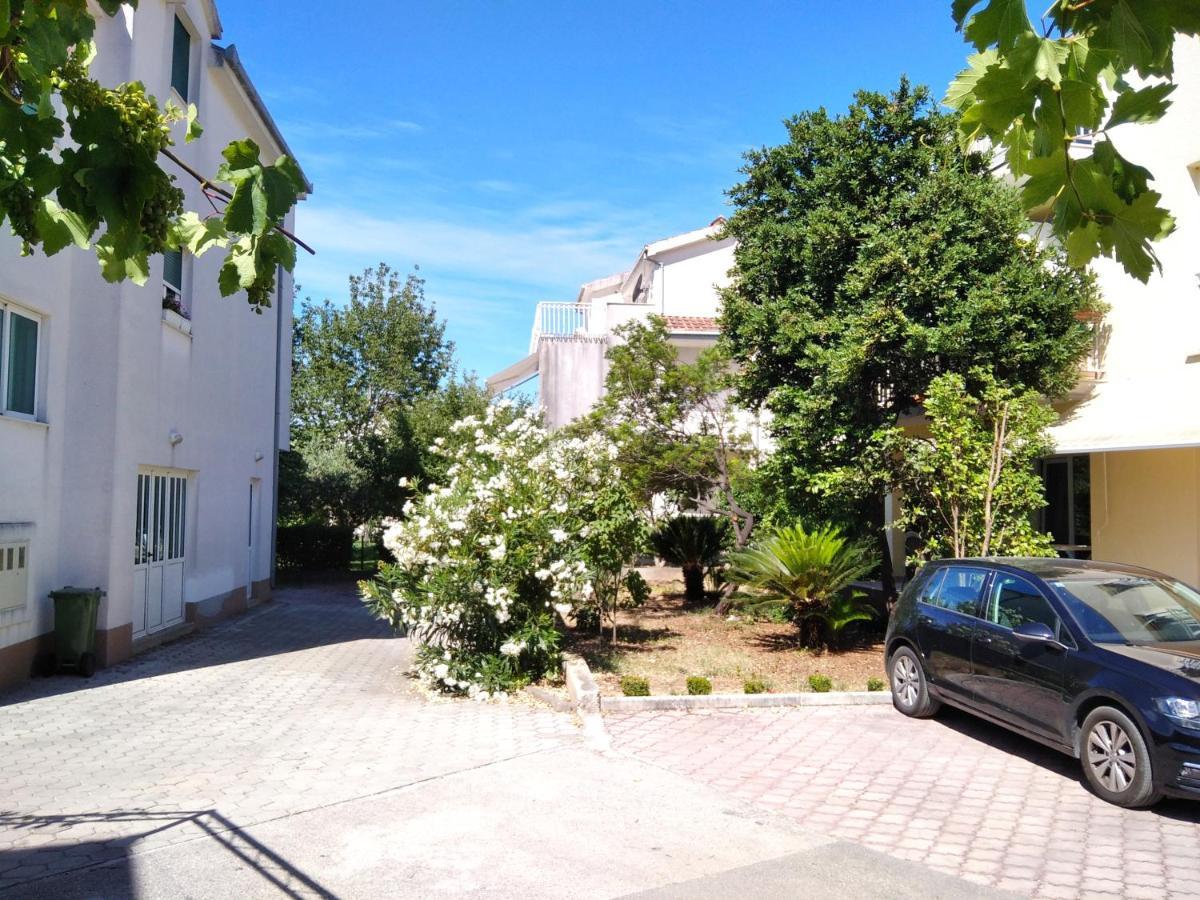 Apartments With A Parking Space Kastel Stafilic, Kastela - 20694 エクステリア 写真